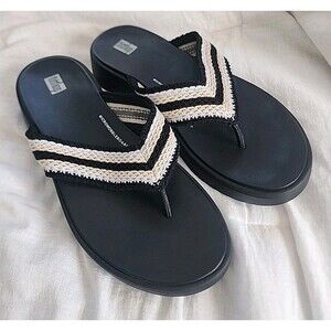 FitFlop F-Mode Crochet Flatform Toe-Post Sandals Black Womens Size 10 Thongs